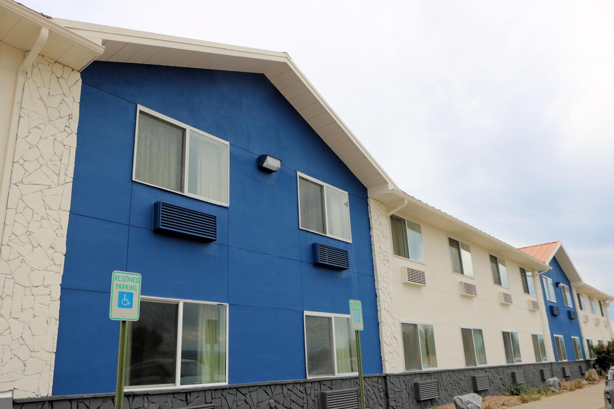 Best Western Montrose Inn Монтроуз Екстериор снимка